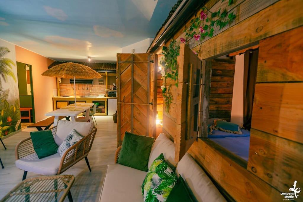 Appartement La Cabane Du Jardin トロワ エクステリア 写真